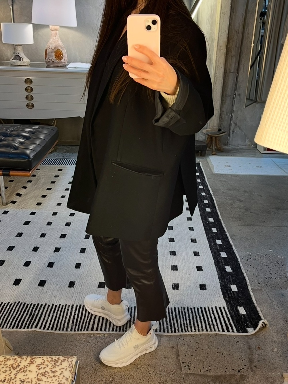 Women’s oversized black blazer